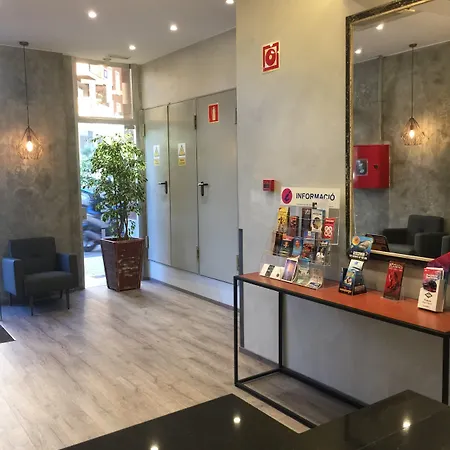 Hotel Transit