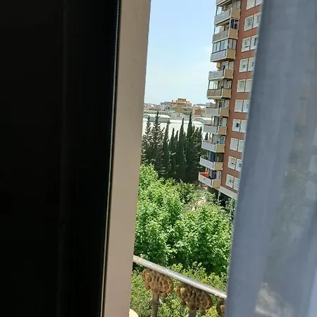 Transit Hotel *