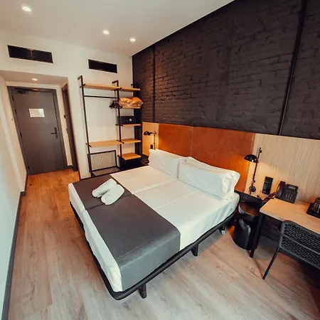 Hotel Transit *