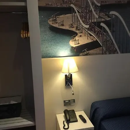 Hotel Transit