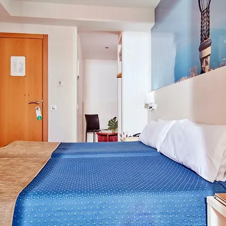 Hotel Transit