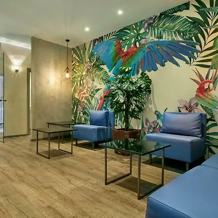 Transit Hotel