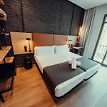 Transit Hotel