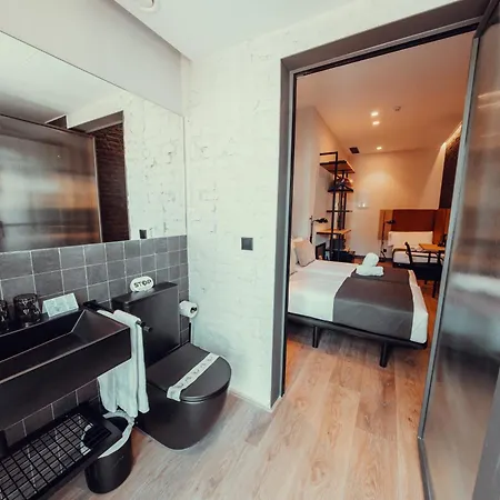 Transit Hotel