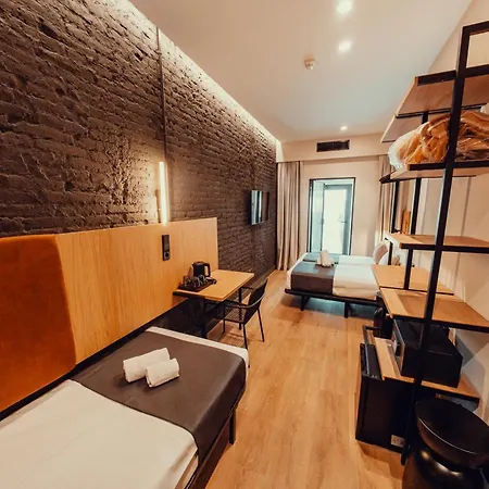 Ξενοδοχείο Transit