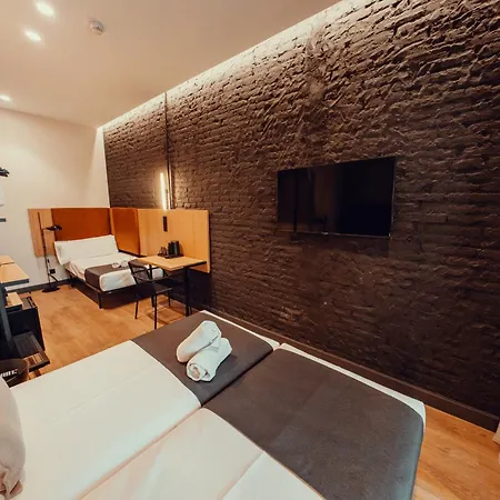 Transit Ξενοδοχείο