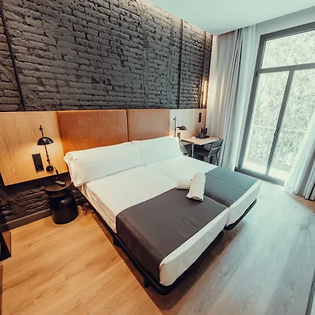 Hotel Transit *