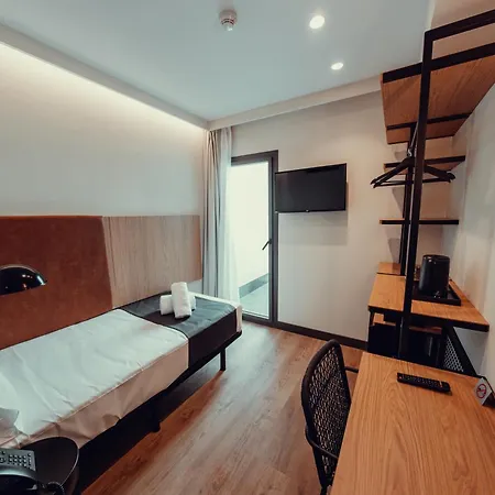 Transit Hotel